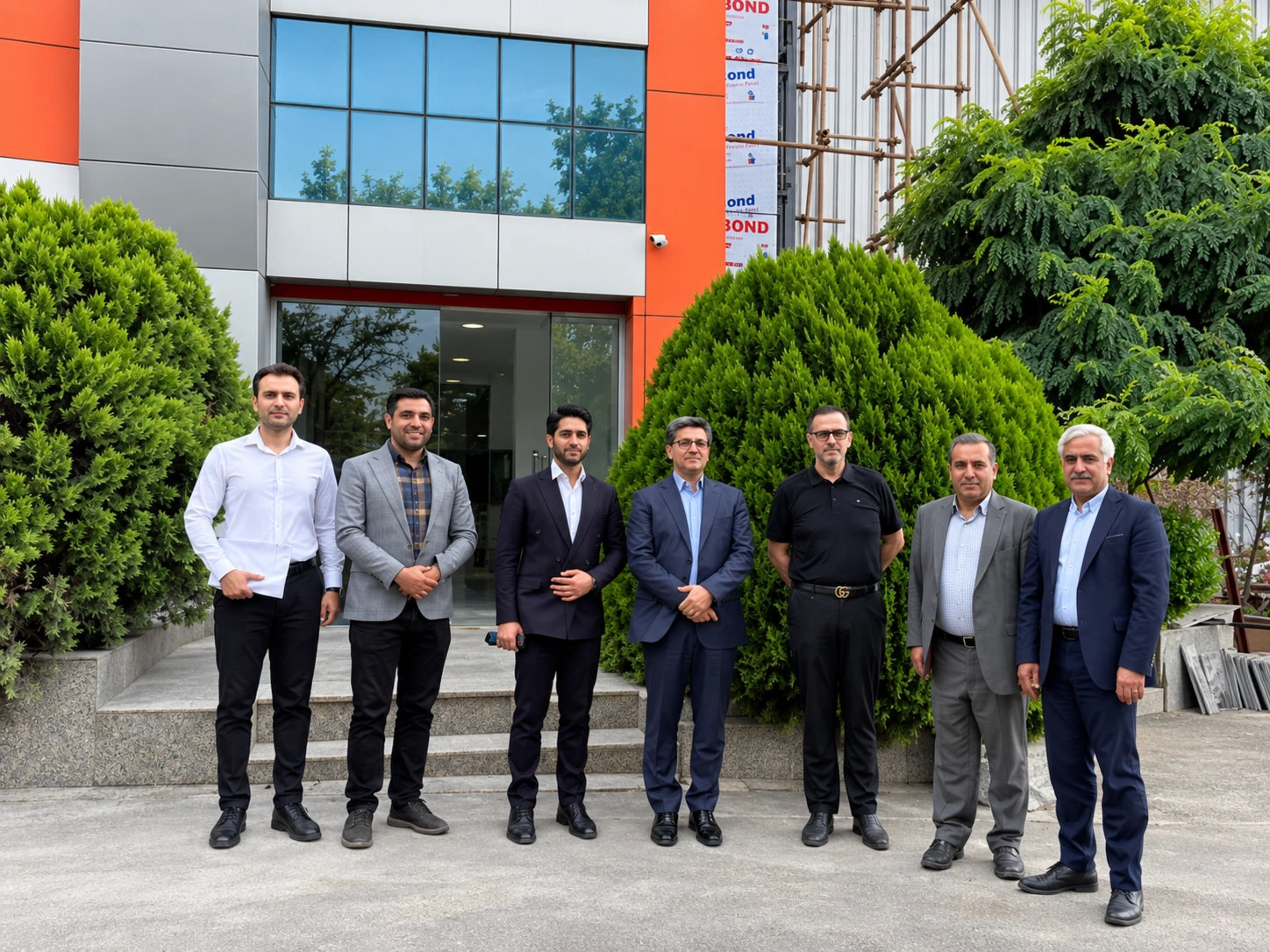 بازدید مدیران گروه گلرنگ و بانک ملت از فولاد اطلس گلستان | بررسی توسعه ظرفیت تولید